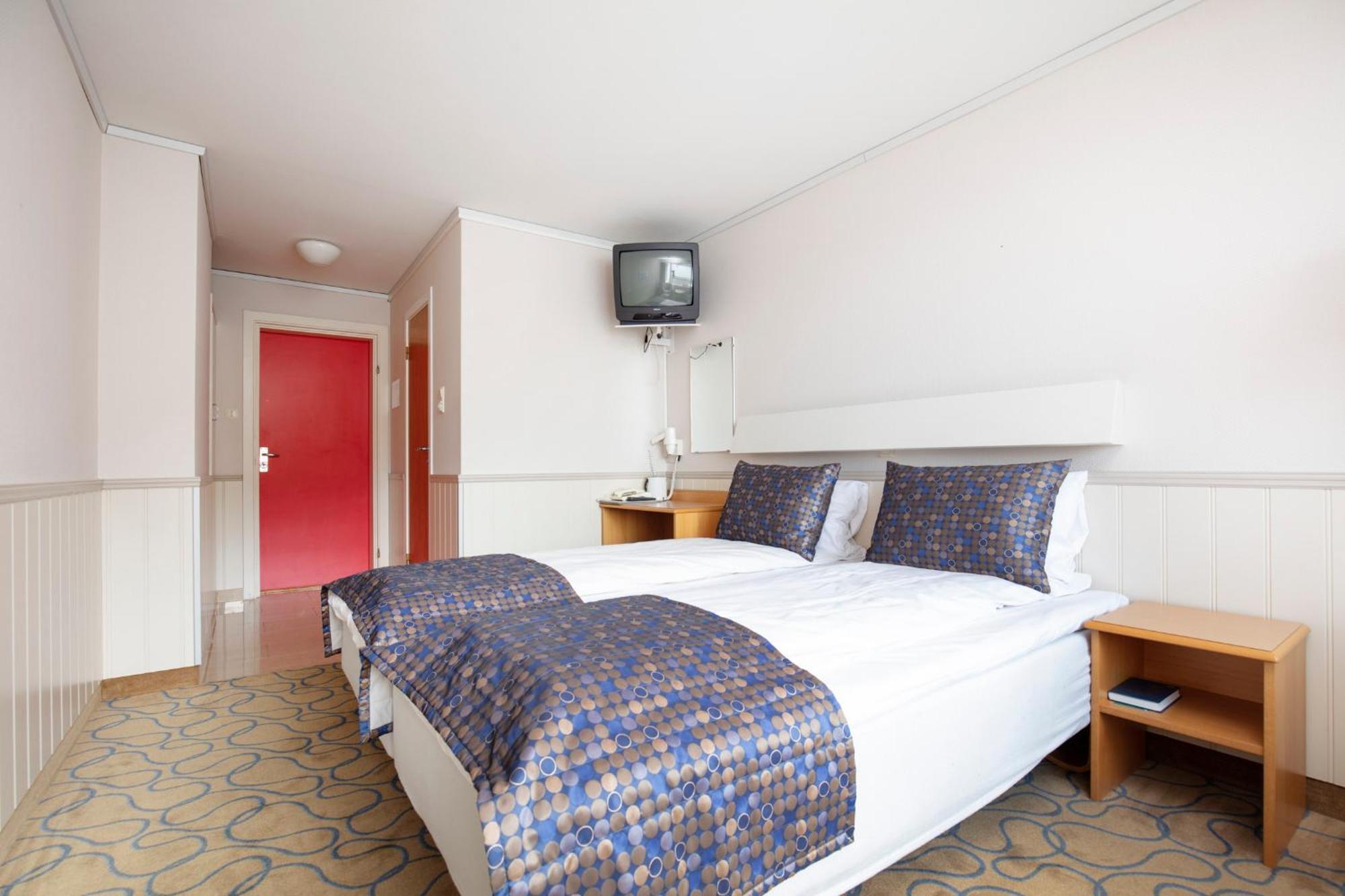Olden Fjordhotel מראה חיצוני תמונה